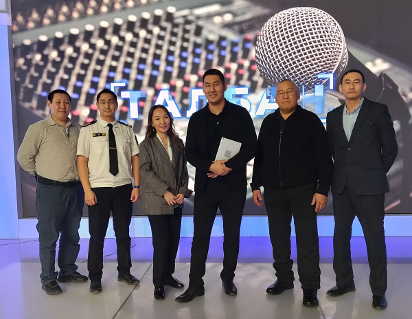 Участие в прямом эфире национальной вещательной программы